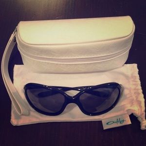 NWOT Authentic Oakley “Warm Up” Sunglasses